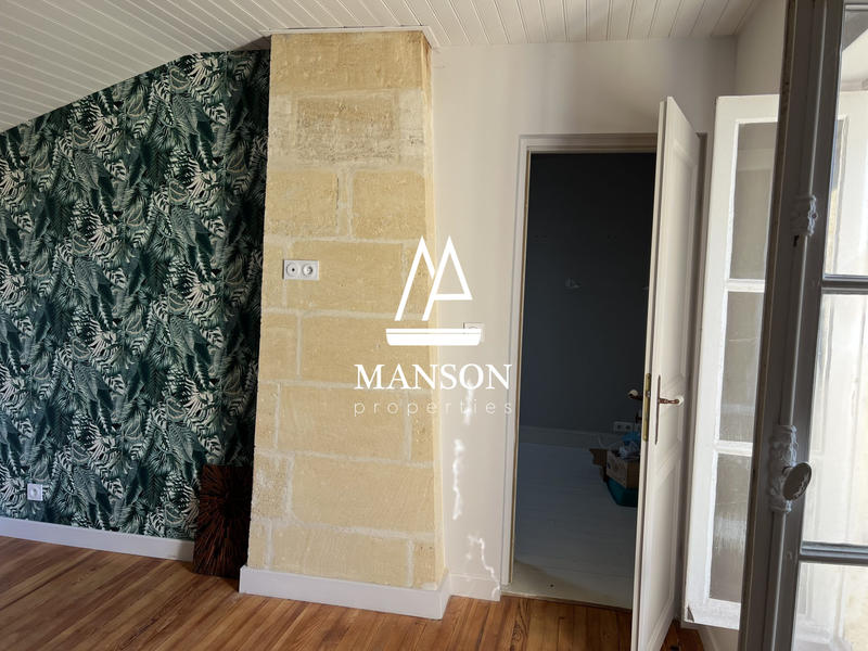 Maison - 350 m² - 10 pièces