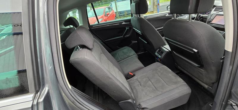 Volkswagen Tiguan 2.0 Tdi 150 Dsg7 Carat attelage toit pano camera pack luxe