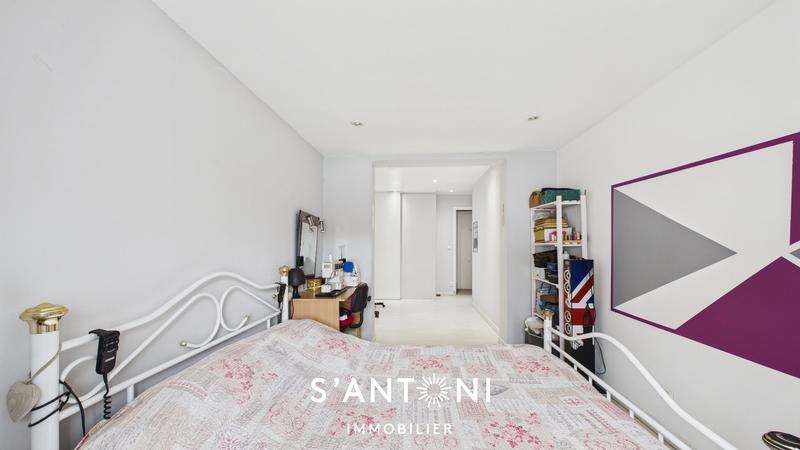 Maison - 94 m² - 6 pièces