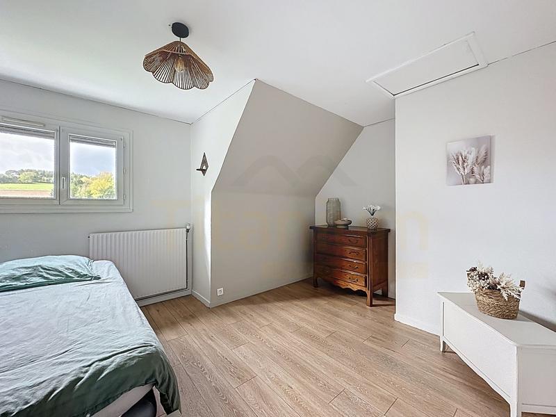 Maison - 120 m² - 5 pièces