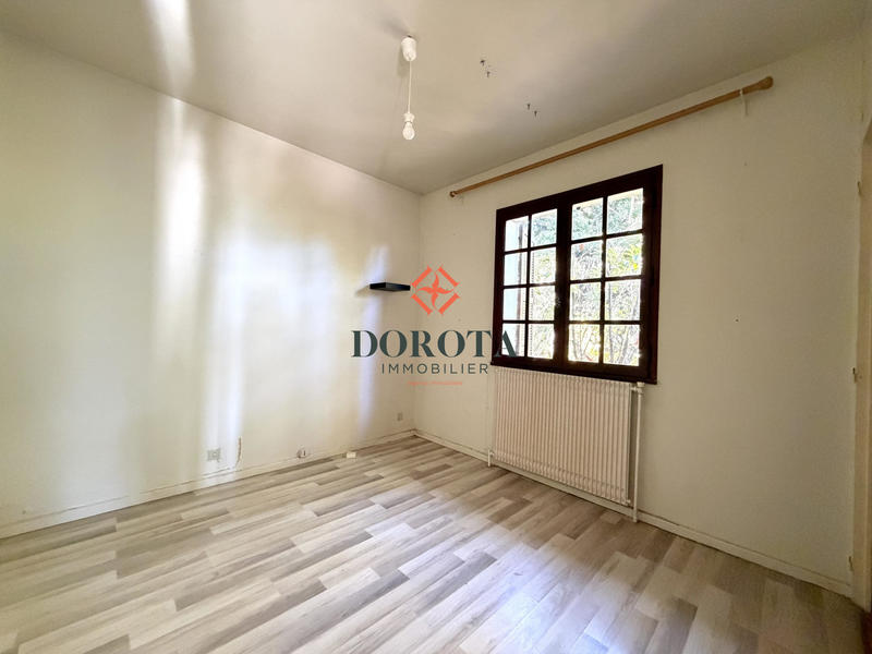 Maison - 182 m² - 9 pièces