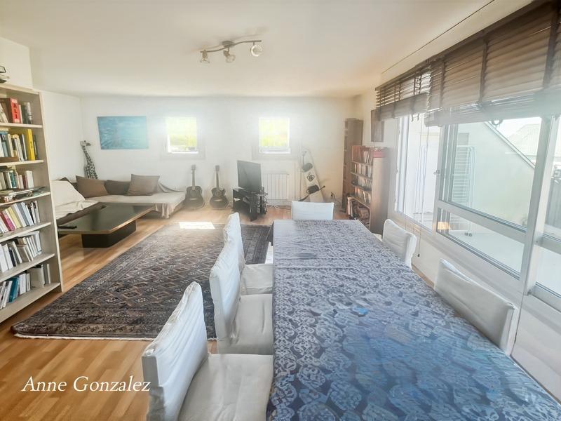 Appartement - 107 m² - 6 pièces