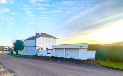 Maison - 246 m² - 7 pièces