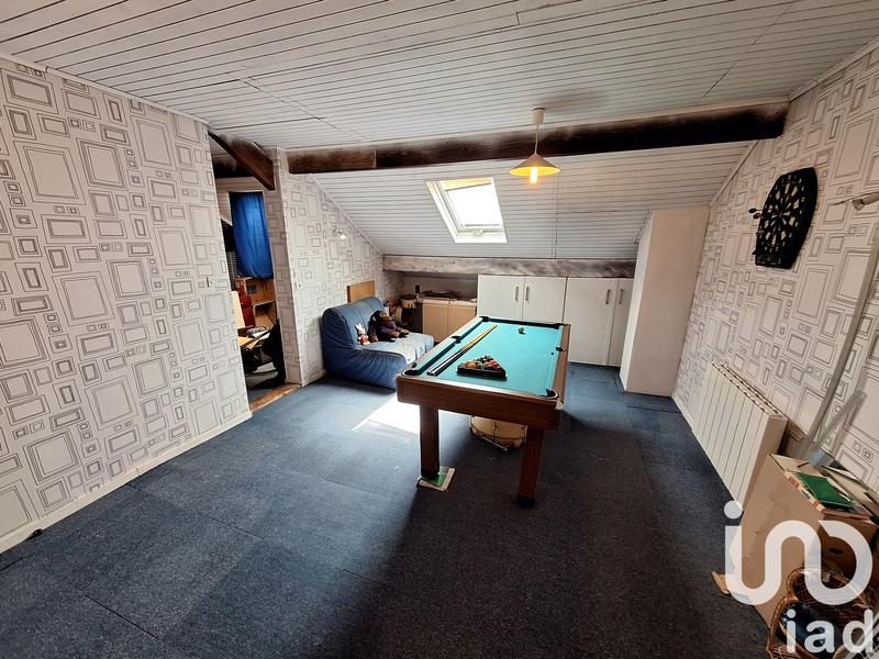 Maison - 200 m² - 8 pièces