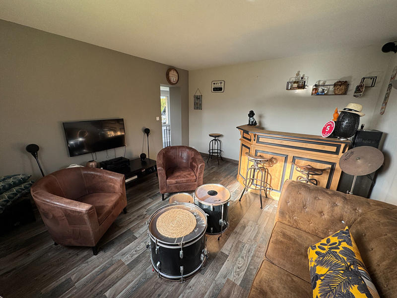 Maison - 139 m² - 8 pièces