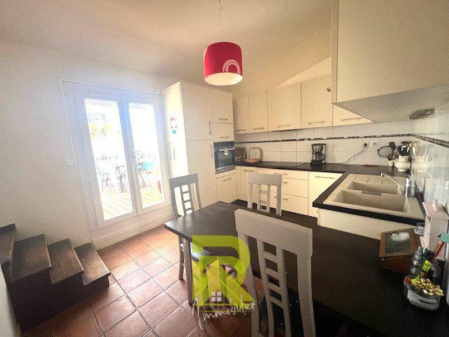 Maison - 102 m² - 5 pièces