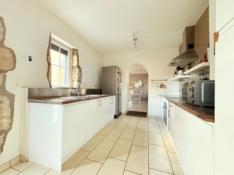 Maison - 110 m² - 4 pièces