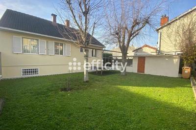 Pavillon - 85 m² - 6 pièces