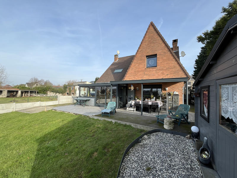 Maison - 155 m² - 9 pièces