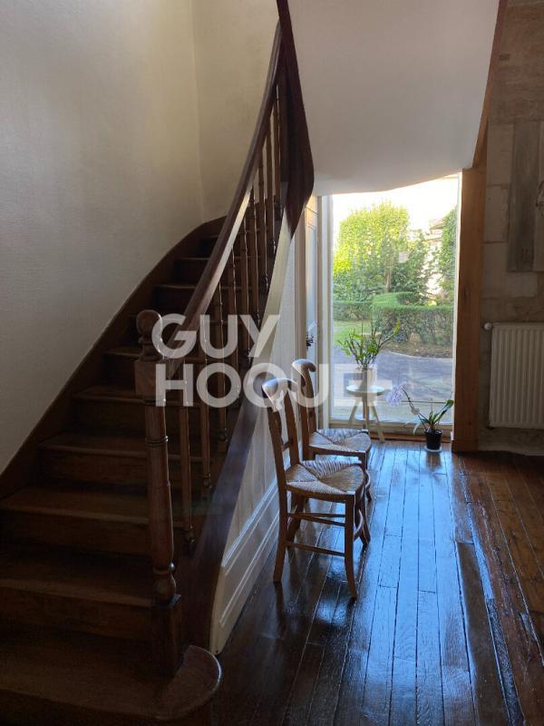 Maison de ville - 255 m² - 8 pièces