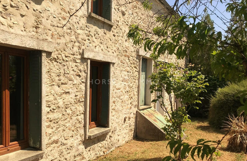 Maison - 250 m² - 7 pièces