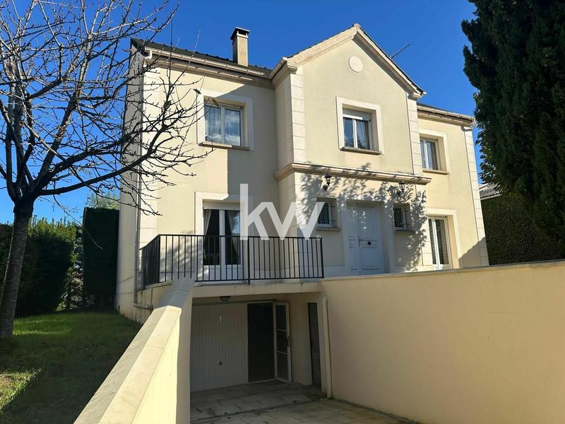 Maison - 278 m² - 6 pièces