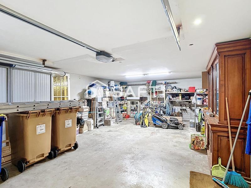 Maison - 163 m² - 7 pièces