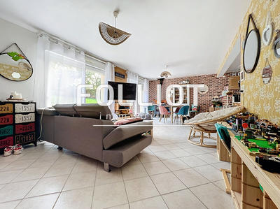 Maison - 102 m² - 4 pièces