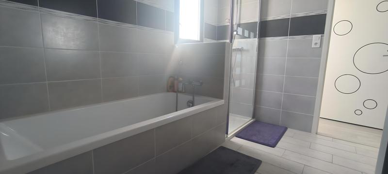 Maison contemporaine - 172 m² - 5 pièces