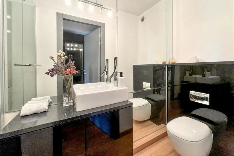 Appartement - 95 m² - 4 pièces