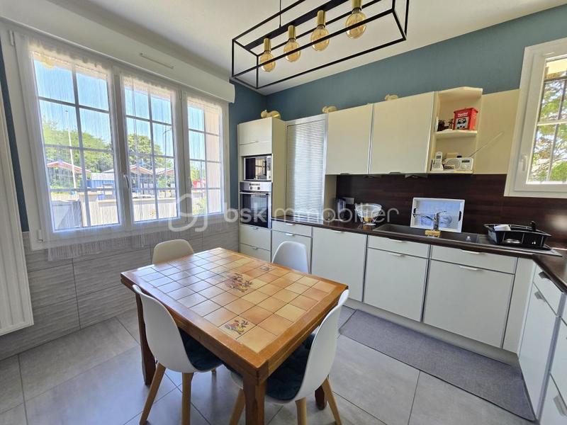 Pavillon - 182 m² - 6 pièces