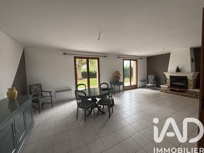 Maison - 176 m² - 7 pièces