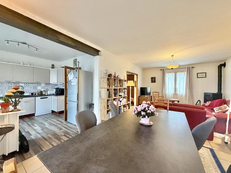 Maison - 188 m² - 8 pièces