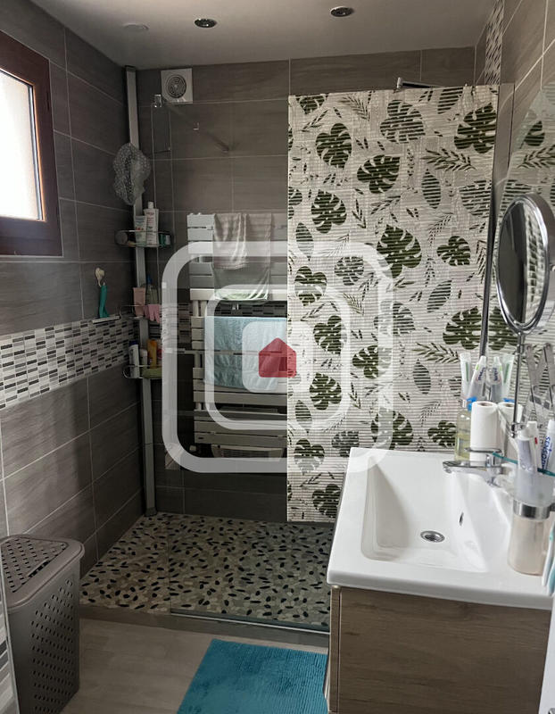 Maison - 141 m² - 6 pièces