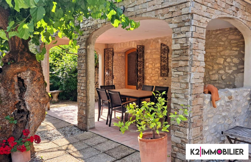 Maison - 164 m² - 6 pièces