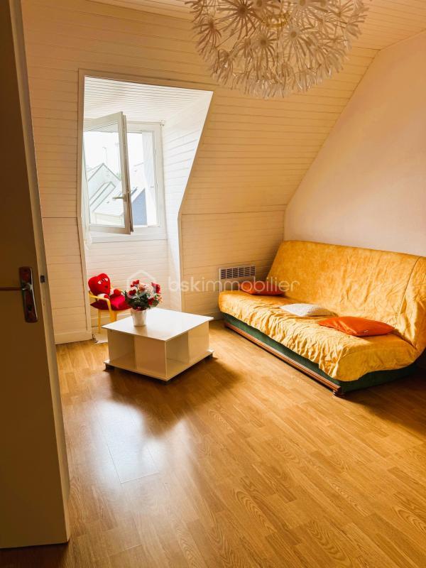 Maison traditionnelle - 98 m² - 7 pièces