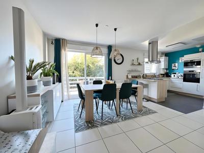 Pavillon - 90 m² - 6 pièces