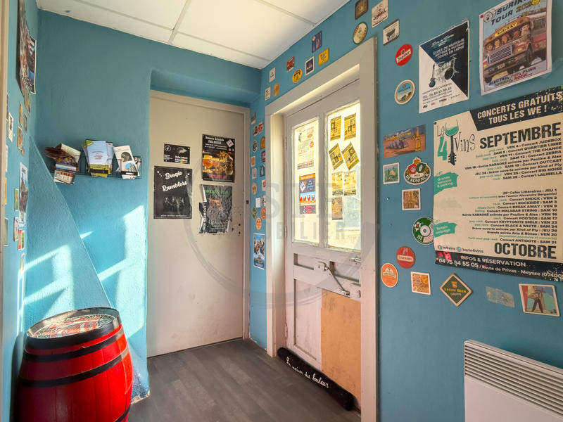 Local commercial - 294 m²