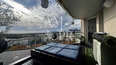 Appartement - 122 m² - 4 pièces