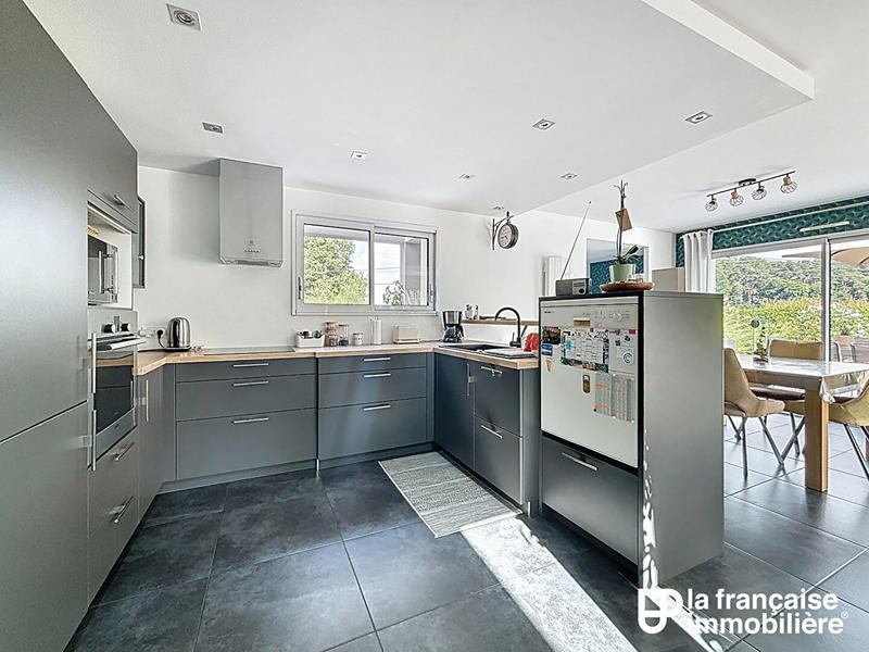 Maison - 129 m² - 6 pièces