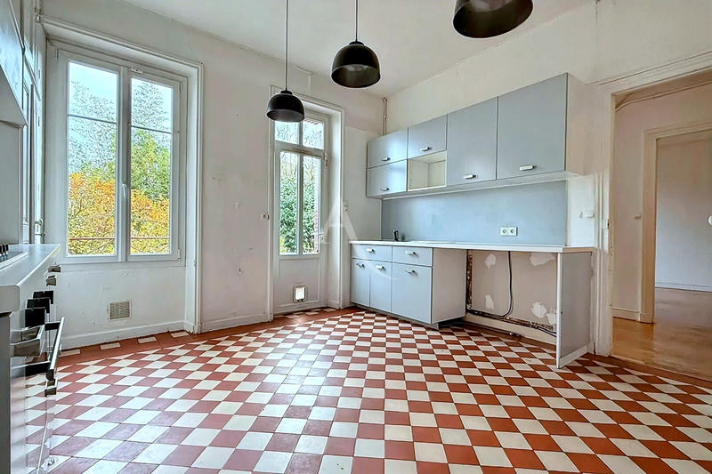 Maison - 160 m² - 6 pièces