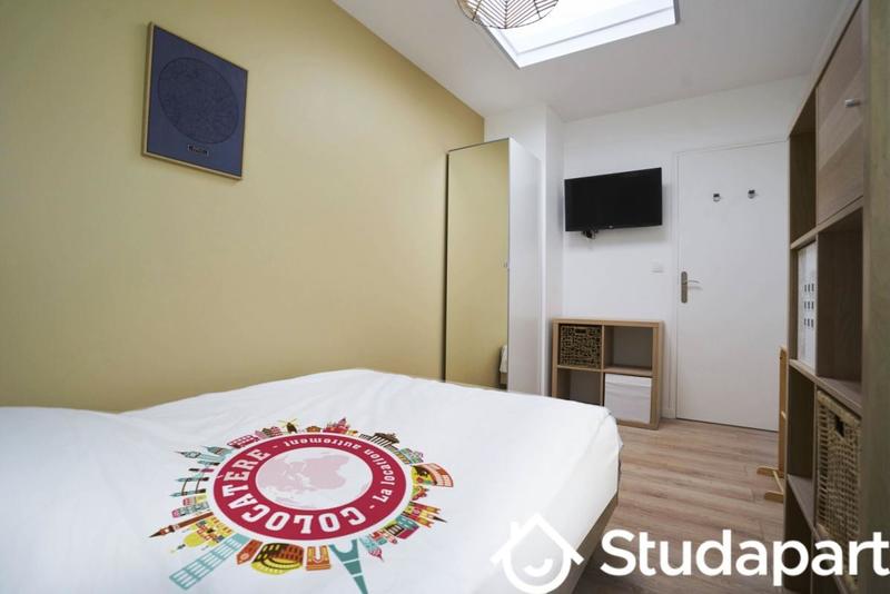 Chambre - 11 m² - 1 pièce