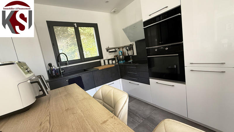 Maison - 120 m² - 5 pièces