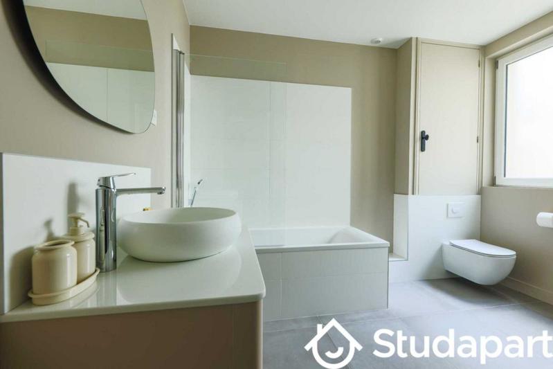 Appartement - 87 m² - 2 pièces