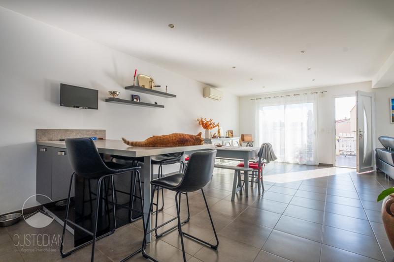 Maison - 96 m² - 4 pièces