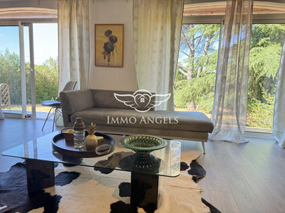 Maison - 217 m² - 7 pièces