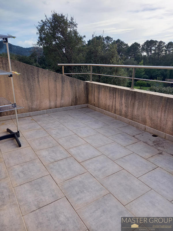 Villa - 97 m² - 6 pièces