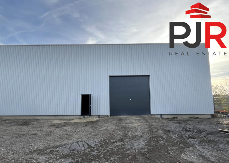 Local d'activités - 413 m²