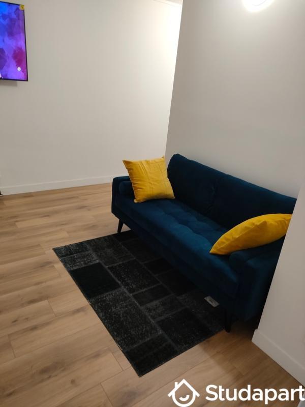 Chambre - 9 m² - 1 pièce