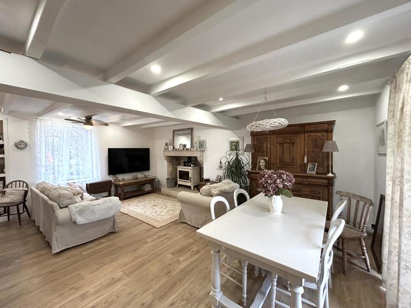 Maison - 92 m² - 4 pièces