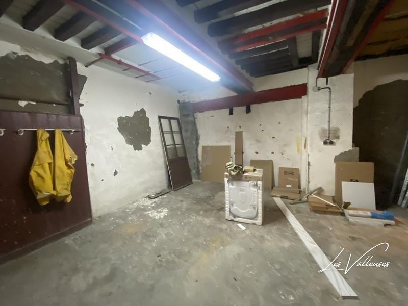 Parking / Garage - 45 m²