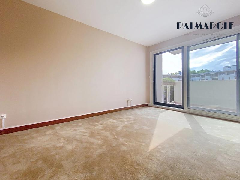 Appartement - 100 m² - 4 pièces