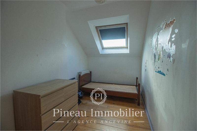Maison - 303 m² - 13 pièces