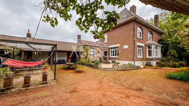 Maison de maîtres - 277 m² - 8 pièces