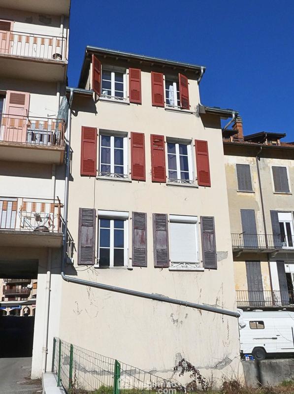 Immeuble - 94 m² - 4 pièces