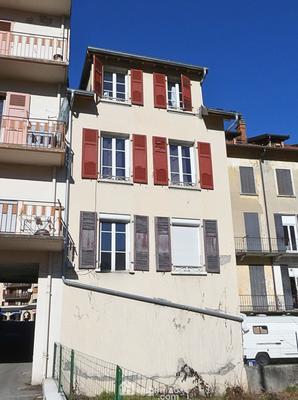 Immeuble - 94 m² - 4 pièces