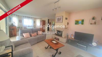 Maison - 144 m² - 8 pièces