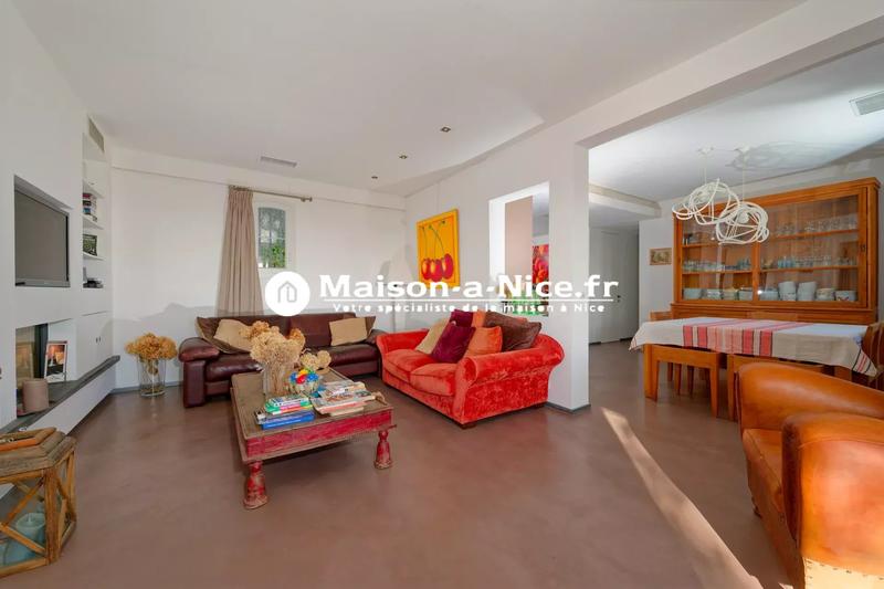 Maison - 142 m² - 5 pièces