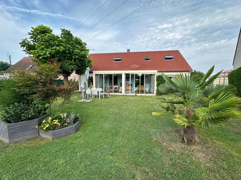 Maison - 157 m² - 4 pièces