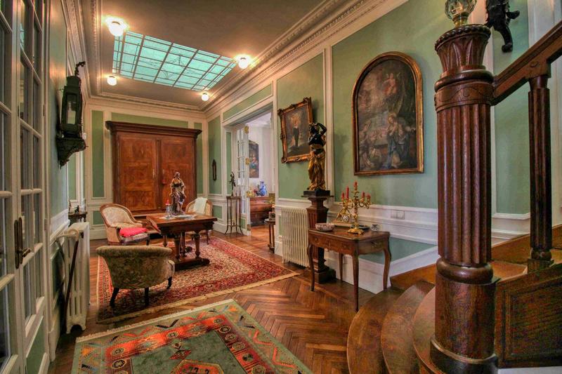 Maison bourgeoise - 330 m² - 10 pièces